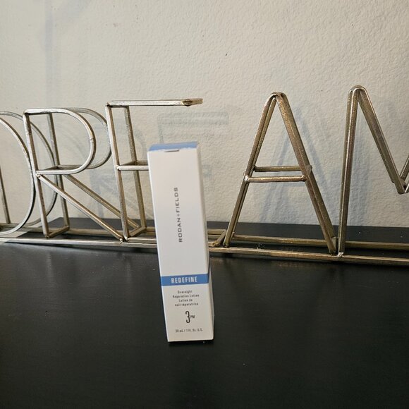 Rodan + Fields REDEFINE Overnight Reparative Lotion - Picture 1 of 5